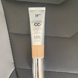 IT Cosmetics CC Cream - Light